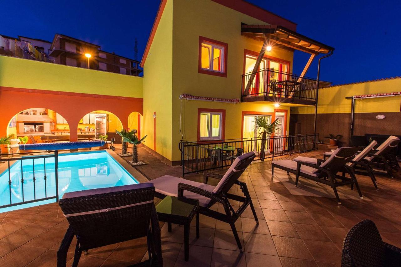 Apartments Ana Lorena Crikvenica Exterior photo
